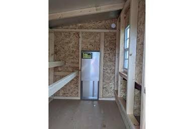 Load image into Gallery viewer, Automatic Chicken Coop Door