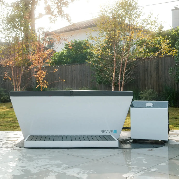 Revive Plunge Acrylic Plunge & Chiller