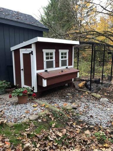 Load image into Gallery viewer, OverEZ Chicken Large Chicken Coop - Up to 15 Chickens
